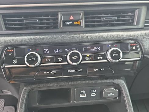 Used 2025 Honda Pilot EX-L image 24