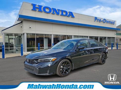 Used 2025 Honda Civic Sport image 1