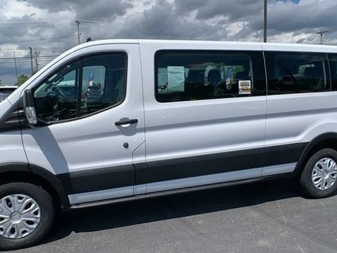 Used 2024 Ford Transit 350 XLT RWD image 2