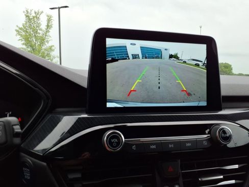 Used 2023 Ford Escape ST-Line image 21