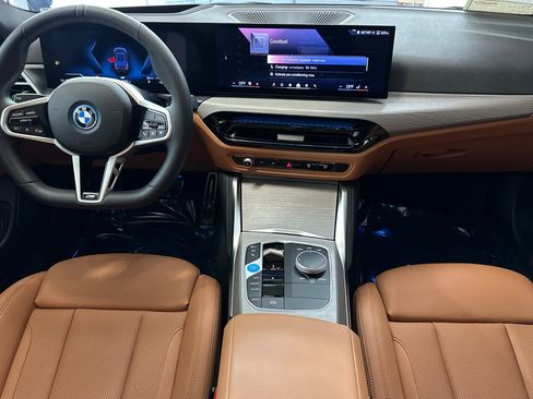 Certified 2025 BMW i4 eDrive40 w/ M Sport Package RWD image 27