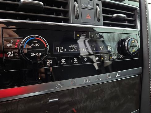 Used 2024 Nissan Armada Platinum w/ Captain's Chairs Package image 18