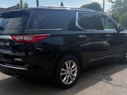 Used 2019 Chevrolet Traverse High Country w/ LPO, Floor Liner Package AWD/4WD image 11