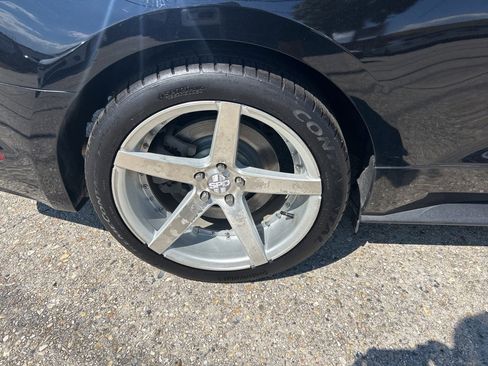 Used 2015 Ford Mustang GT image 18