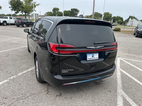 New 2026 Chrysler Pacifica Select image 26