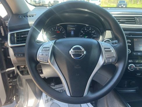 Used 2016 Nissan Rogue SV AWD/4WD image 23