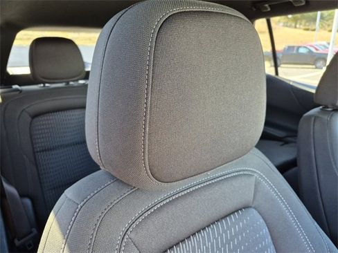 Used 2025 Chevrolet Equinox LT image 12