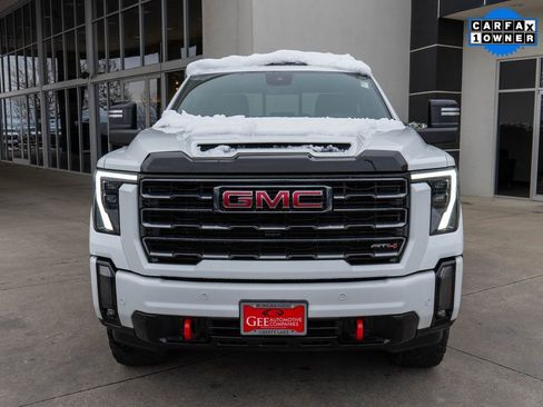 Used 2024 GMC Sierra 2500 AT4 w/ AT4 Premium Plus Package image 2