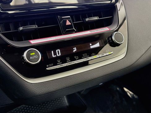 Used 2024 Toyota Corolla LE FWD image 23