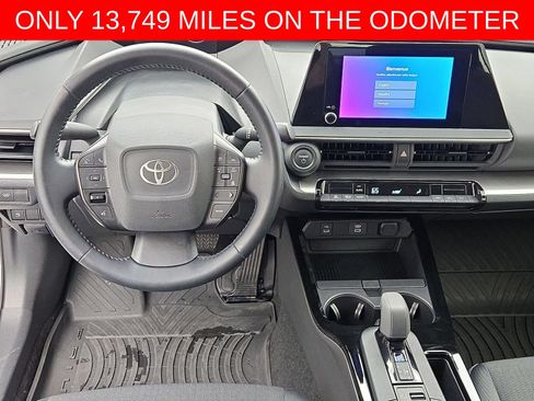 Certified 2025 Toyota Prius LE FWD image 13