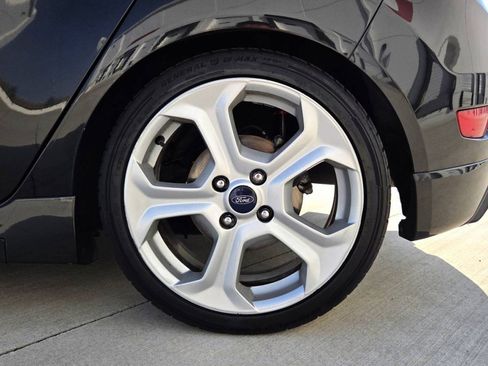 Used 2015 Ford Fiesta ST image 9