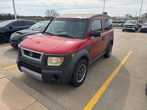 Used 2005 Honda Element EX image 2