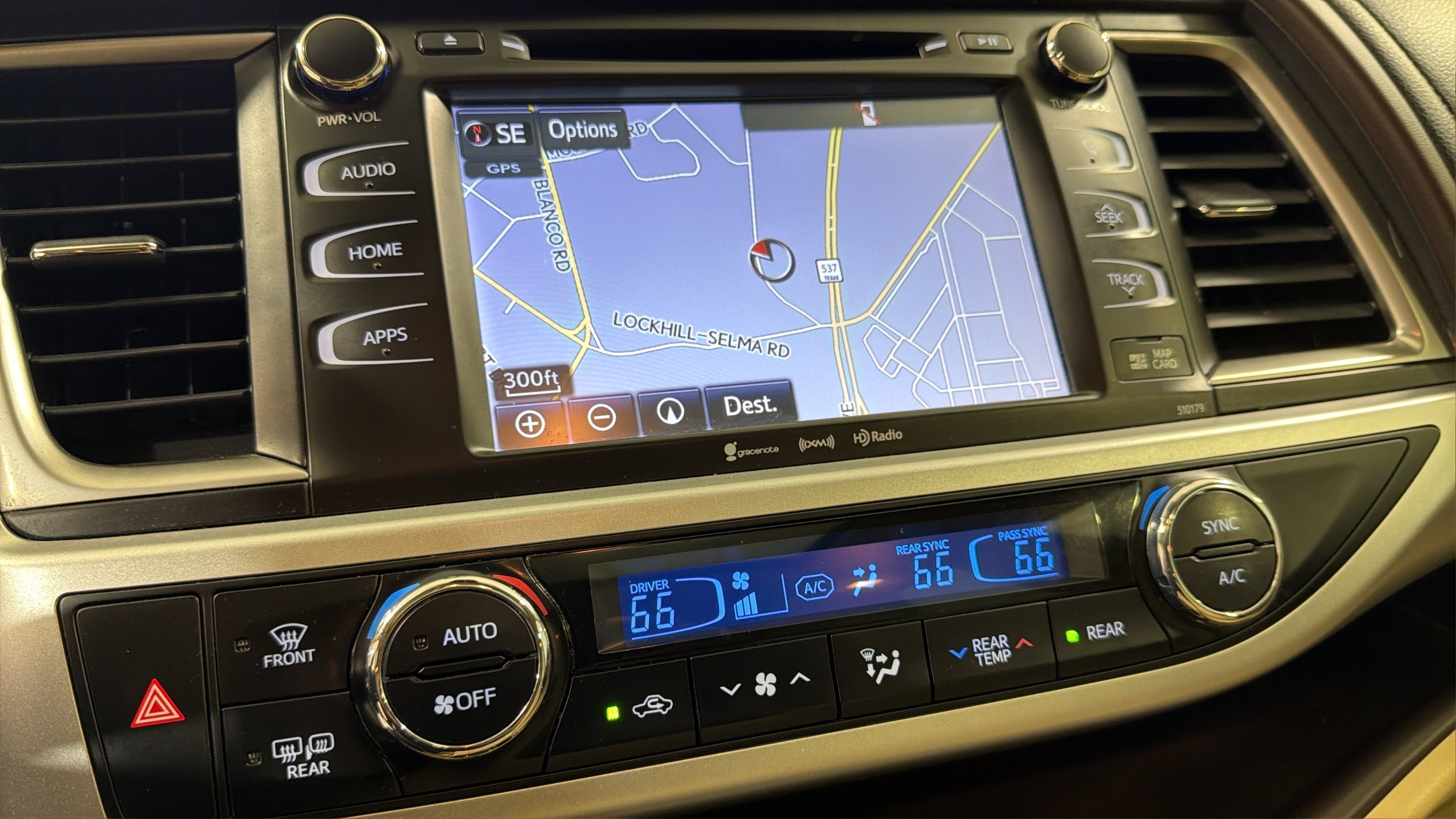 Used 2018 Toyota Highlander FWD V6 image 17