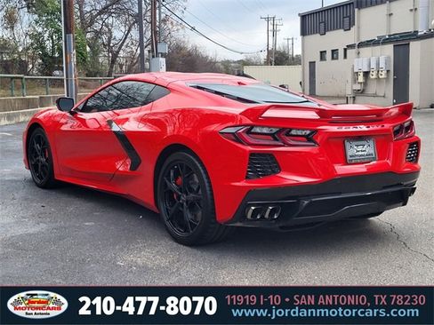 Used 2021 Chevrolet Corvette Stingray Preferred Cpe w/ Z51 Performance Package image 3