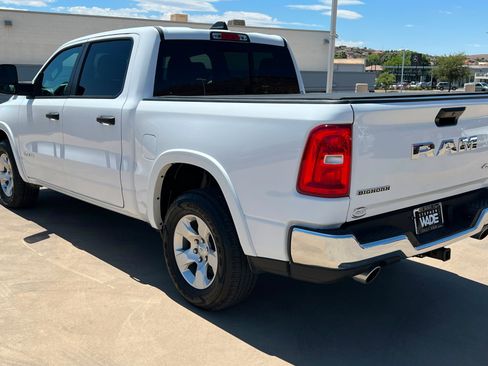 Used 2025 RAM 1500 Big Horn AWD/4WD image 3