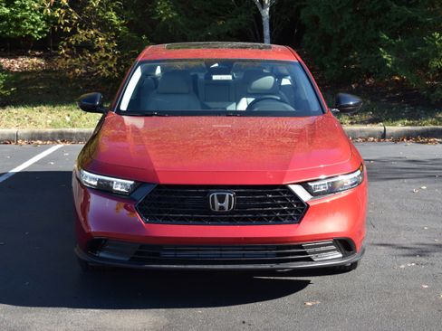 New 2025 Honda Accord SE image 2