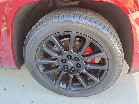 Used 2020 GMC Acadia Denali image 8