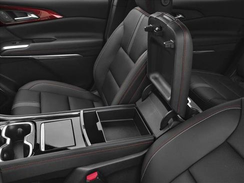 New 2026 Chevrolet Traverse RS w/ LPO, Floor Liner Package FWD image 10
