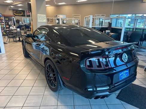 Used 2013 Ford Mustang Shelby GT500 RWD image 5