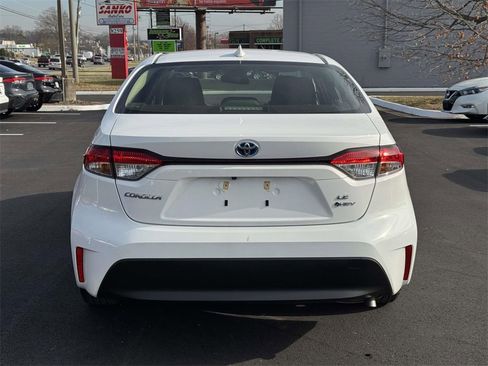 Used 2025 Toyota Corolla LE image 21