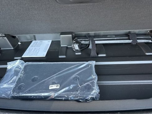 Used 2025 Cadillac Escalade Premium Luxury image 27