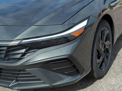 New 2026 Hyundai Elantra Sport FWD image 11