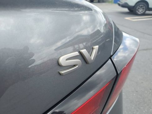 Used 2024 Nissan Altima 2.5 SV FWD image 27