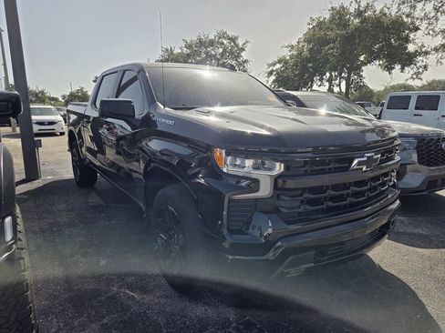 Used 2024 Chevrolet Silverado 1500 RST RWD image 2