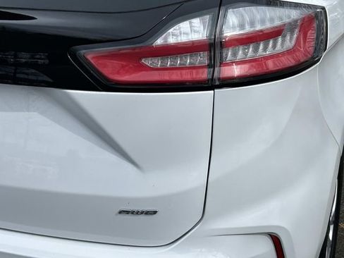 Used 2024 Ford Edge SEL image 12