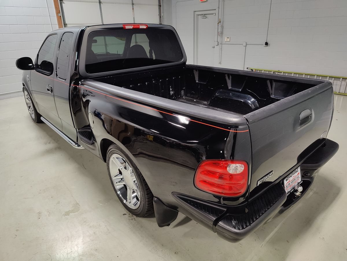 Used 2000 Ford F150 Harley-Davidson RWD image 18