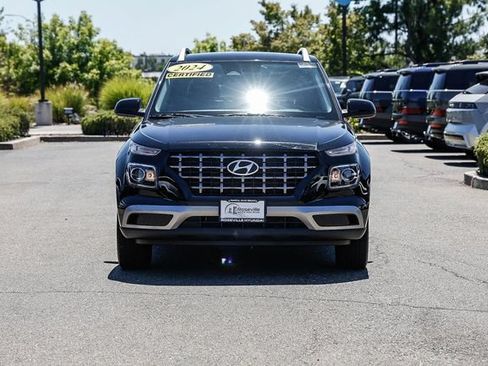 Certified 2024 Hyundai Venue SEL FWD image 7