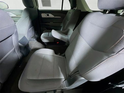 Used 2025 Ford Explorer Active image 22