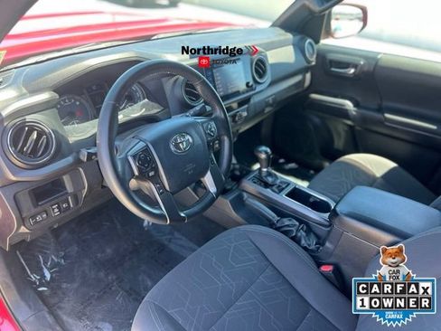 Used 2018 Toyota Tacoma TRD Sport w/ Technology Package RWD image 19