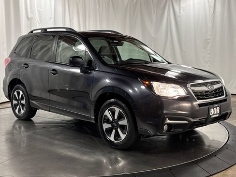 Used 2017 Subaru Forester 2.5i Premium w/ Popular Package #2A AWD/4WD image 13