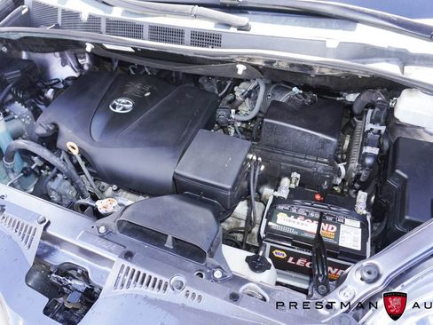 Used 2019 Toyota Sienna XLE w/ XLE Navigation Package FWD image 46