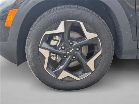 Used 2025 Kia Seltos S image 9
