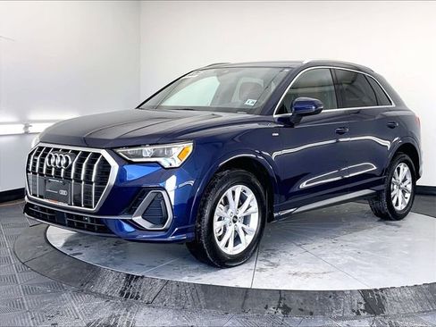 Certified 2025 Audi Q3 2.0T Premium Plus w/ Premium Plus Package image 2