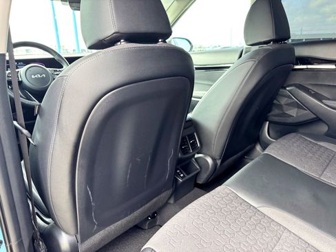 Used 2026 Kia Seltos S image 17
