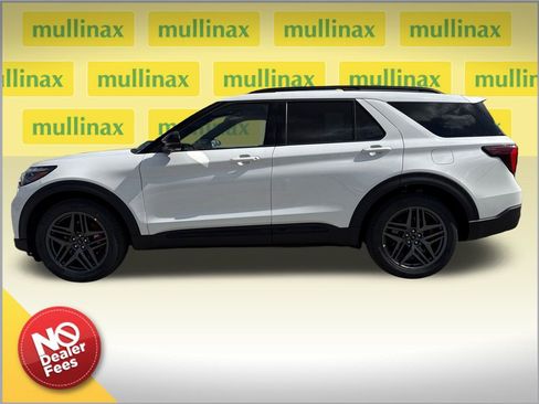 New 2026 Ford Explorer ST image 2