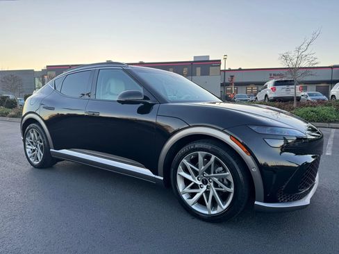 Used 2023 Genesis GV60 Advanced w/ Security Package image 1