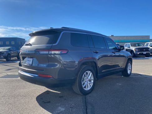 Used 2023 Jeep Grand Cherokee L Laredo w/ Luxury Tech Group I image 20