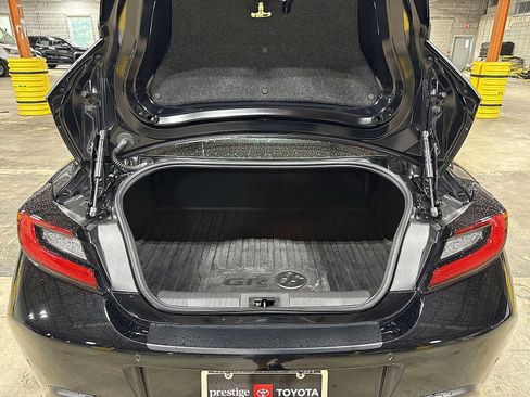 Used 2023 Toyota GR86 Premium w/ ALL Weather Mat Package (TMS) RWD image 10