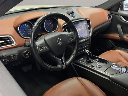 Used 2018 Maserati Ghibli image 19
