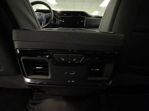 New 2026 GMC Sierra 1500 AT4X image 11