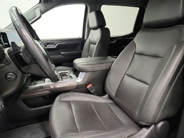 Used 2024 Chevrolet Silverado 1500 LTZ AWD/4WD image 15