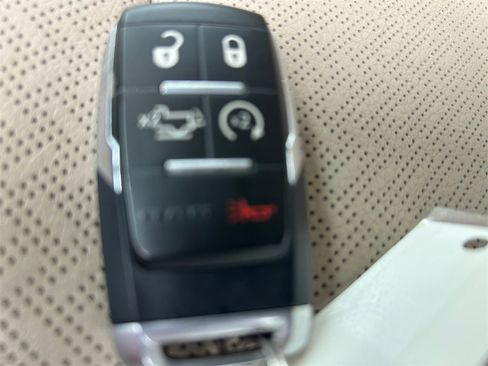 Certified 2022 RAM 2500 Laramie image 32