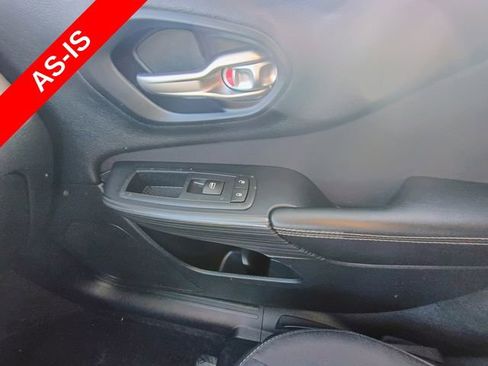 Used 2016 Jeep Cherokee Sport w/ Cold Weather Group FWD image 27