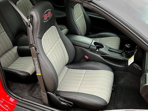 Used 2002 Chevrolet Camaro Z28 w/ SS Performance/Appearance Pkg image 28