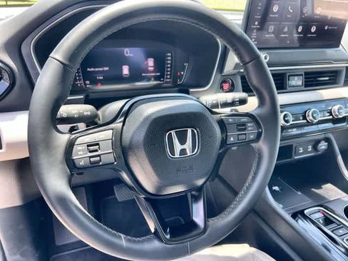 Certified 2026 Honda Pilot EX-L image 17