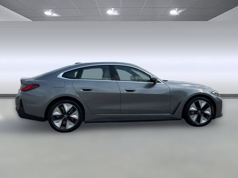 Used 2023 BMW i4 eDrive40 RWD image 8